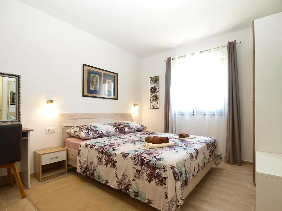 Juršići Villa Stella 2086 0*,  קרואטיה