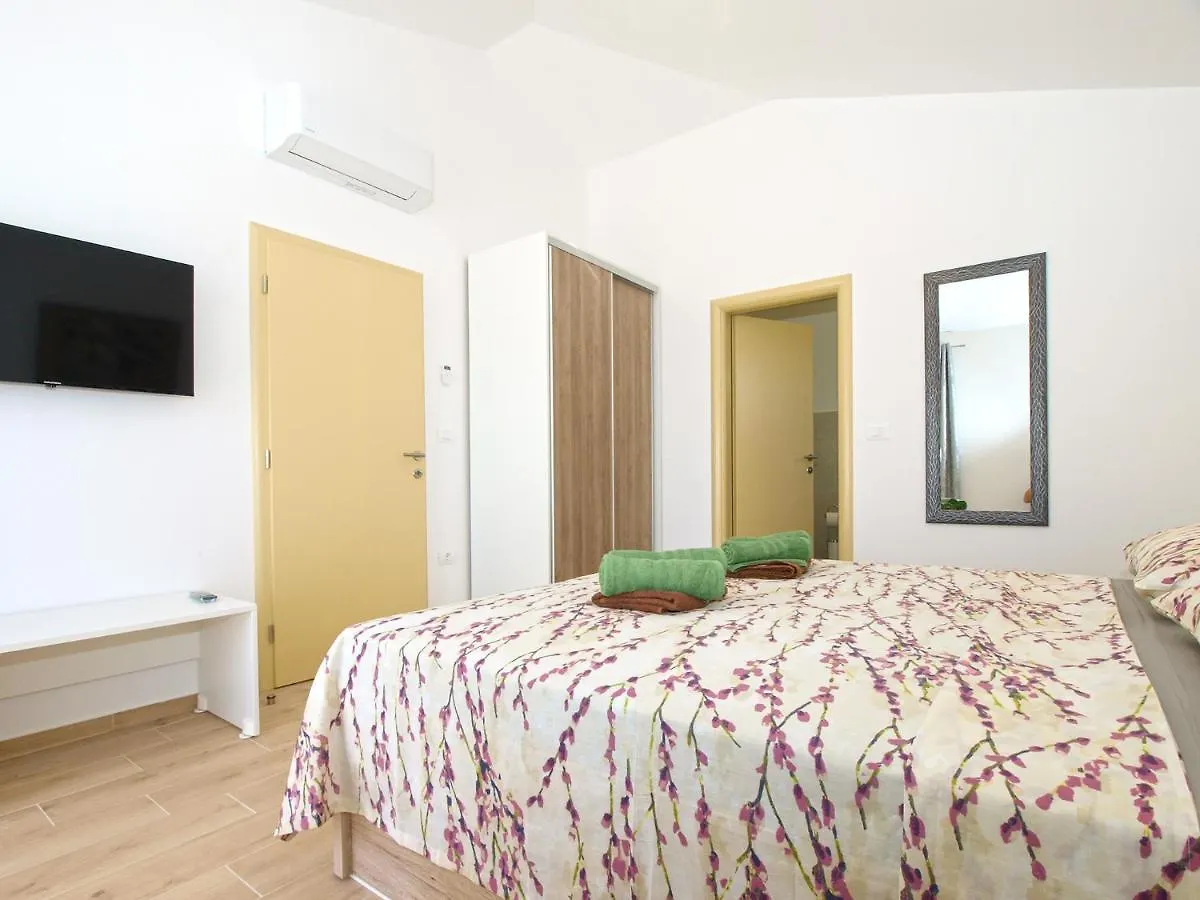 Juršići Villa Stella 2086 0*,  קרואטיה