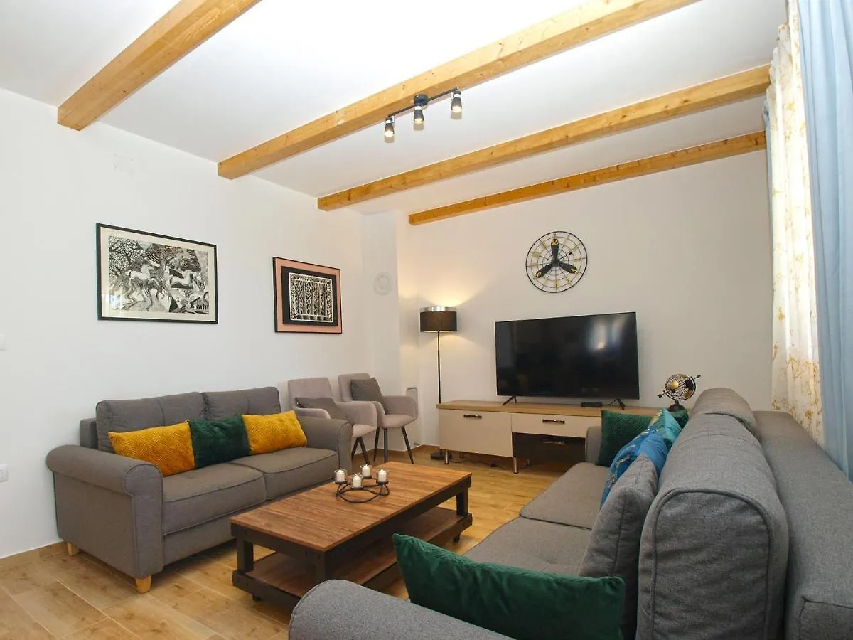 Juršići Villa Stella 2086 בית נופש
