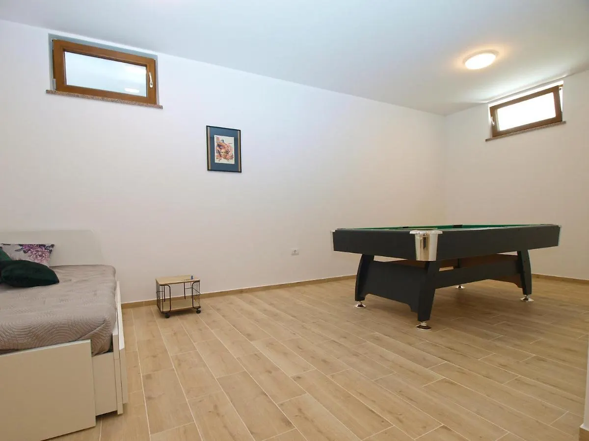 Juršići Villa Stella 2086 בית נופש