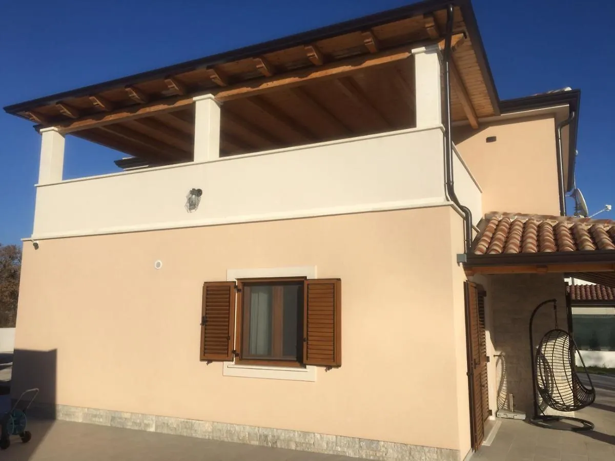 Juršići Villa Stella 2086 בית נופש